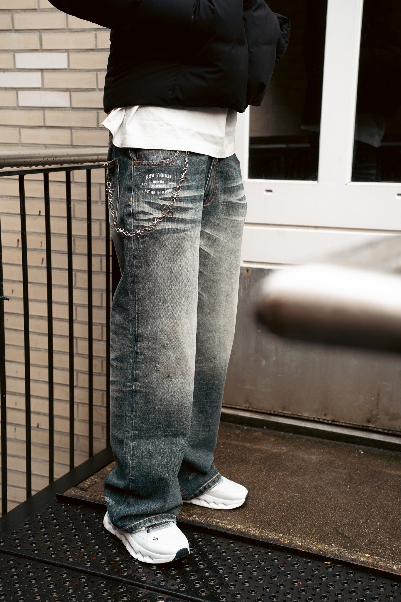 "Vintage Wash" Straight Denim Jeans(Wallet Chain Included)